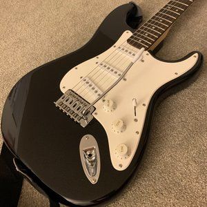 Brand New Fender Strat with Case - Black & White